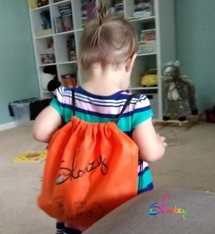 Travel toy - peg board