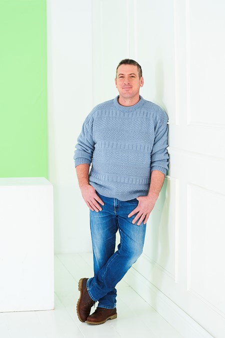 Stylecraft DK Mens Knitting Pattern (10233)